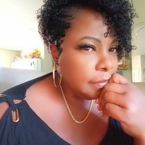Meet your Posher, Valerie